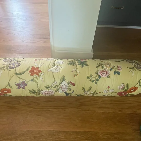 Beautiful Quilted Daybed Set